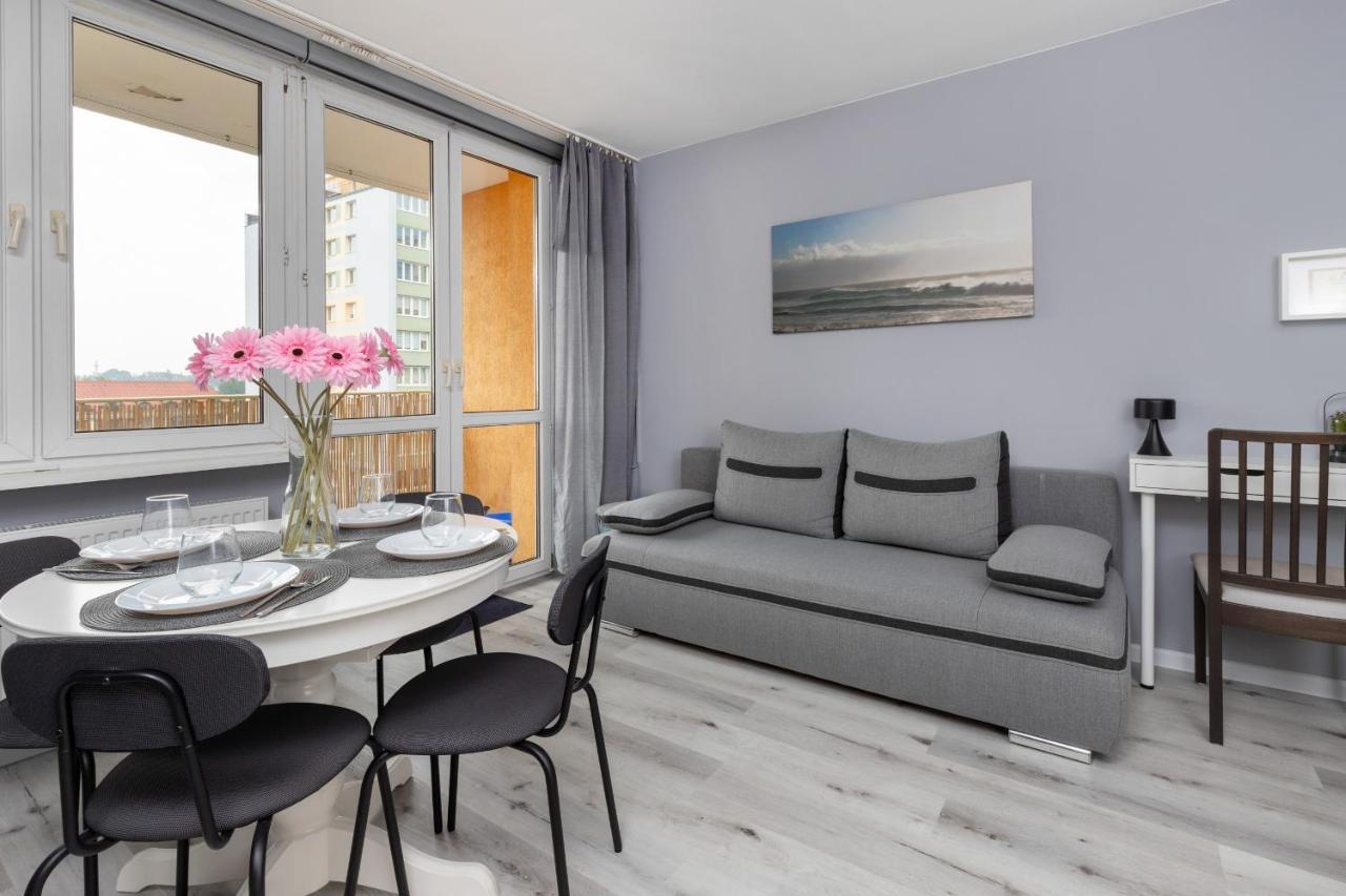 Family Apartment With Balcony In Gdynia By Noclegi Renters Extérieur photo